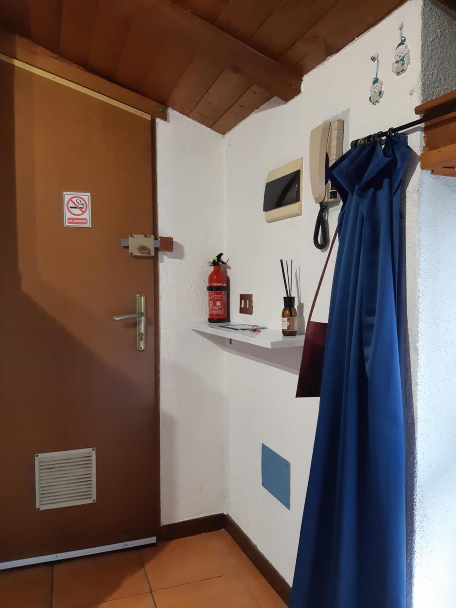 Little 58 Appartement Luino Buitenkant foto
